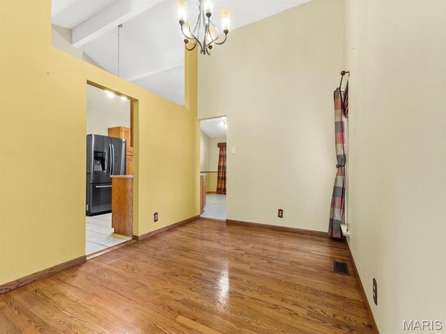 1395 Saint Anthony Lane, Florissant, MO 63033