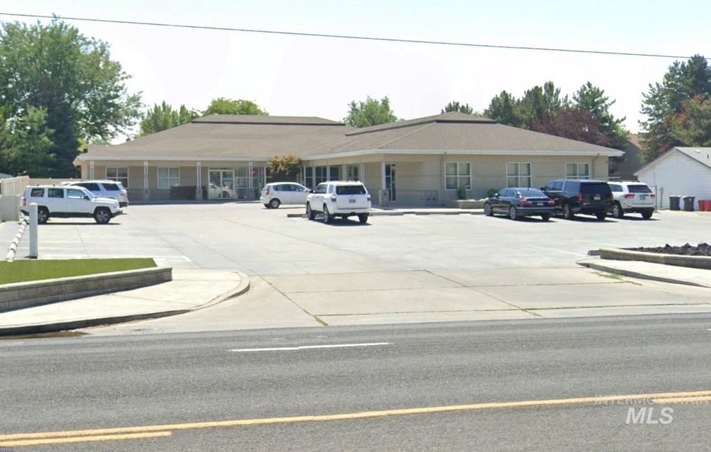 260 Falls Ave, Twin Falls, ID 83301