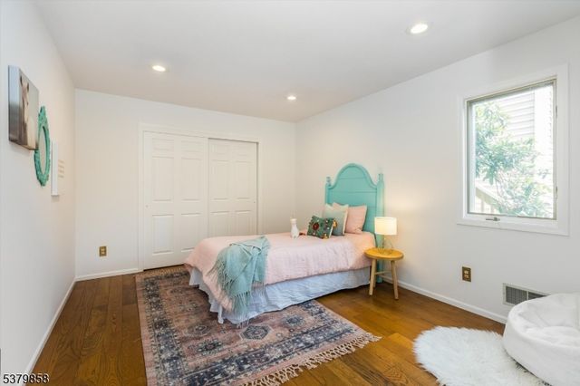 14 Bongart Dr, West Orange Twp., NJ 07052