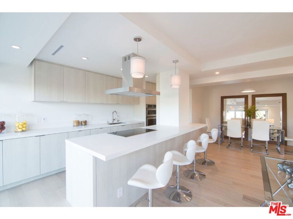 838 N Doheny Drive 302, West Hollywood, CA 90069 — photo 2