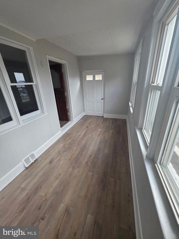 105 MECRAY LN, Maple Shade, NJ 08052