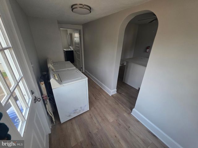 105 MECRAY LN, Maple Shade, NJ 08052