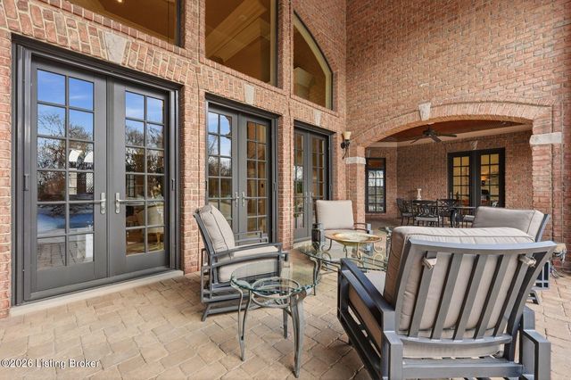 5610 Harrods Glen Dr, Louisville, KY 40059