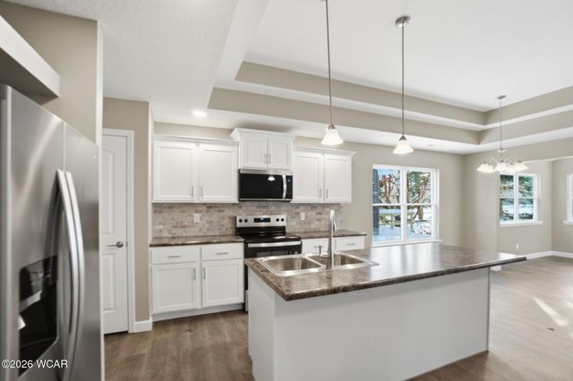 2878 Autumn Lake Drive, Lima, OH 45801