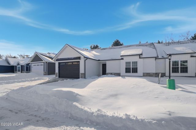 2878 Autumn Lake Drive, Lima, OH 45801