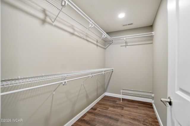 2878 Autumn Lake Drive, Lima, OH 45801