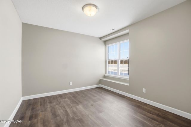 2878 Autumn Lake Drive, Lima, OH 45801