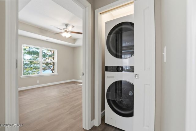 2878 Autumn Lake Drive, Lima, OH 45801