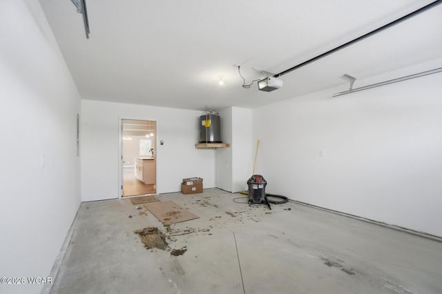 2878 Autumn Lake Drive, Lima, OH 45801