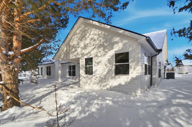 2878 Autumn Lake Drive, Lima, OH 45801