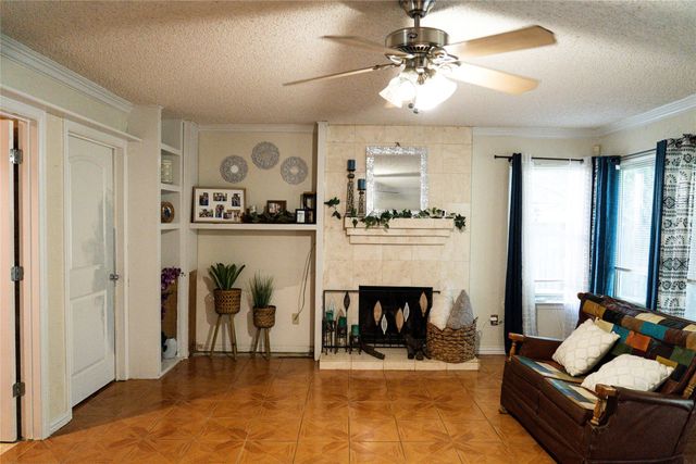 2521 Channing Drive, Grand Prairie, TX 75052