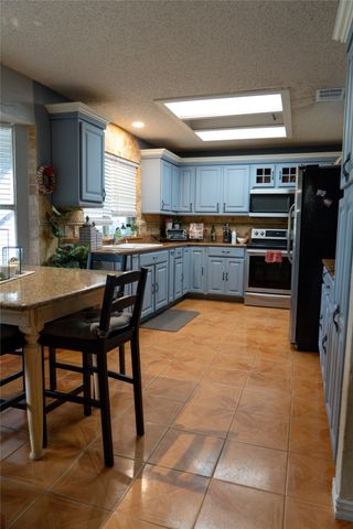 2521 Channing Drive, Grand Prairie, TX 75052