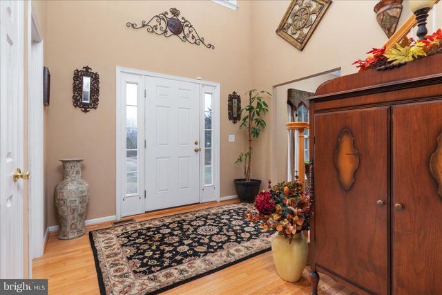 25 ENGLEWOOD TER, Martinsburg, WV 25403