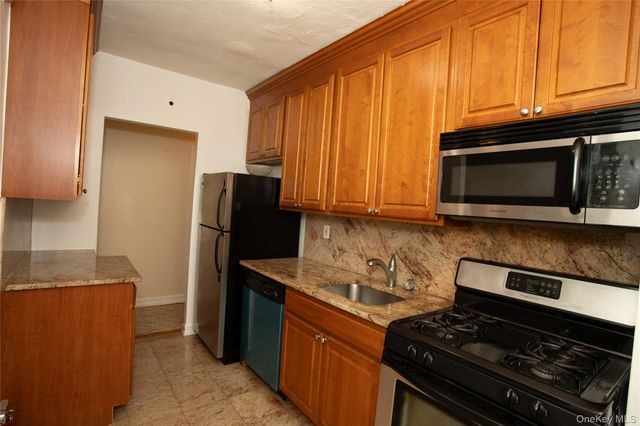 5605 31st Avenue 5, Woodside, NY 11377