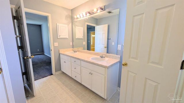 7448 Chimney Pines Dr, Pensacola, FL 32526