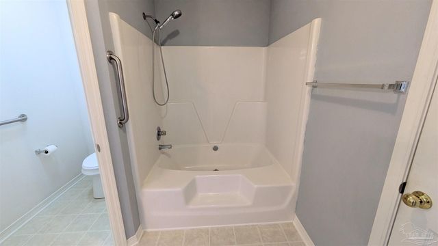 7448 Chimney Pines Dr, Pensacola, FL 32526