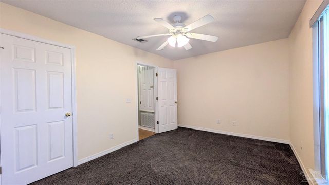 7448 Chimney Pines Dr, Pensacola, FL 32526