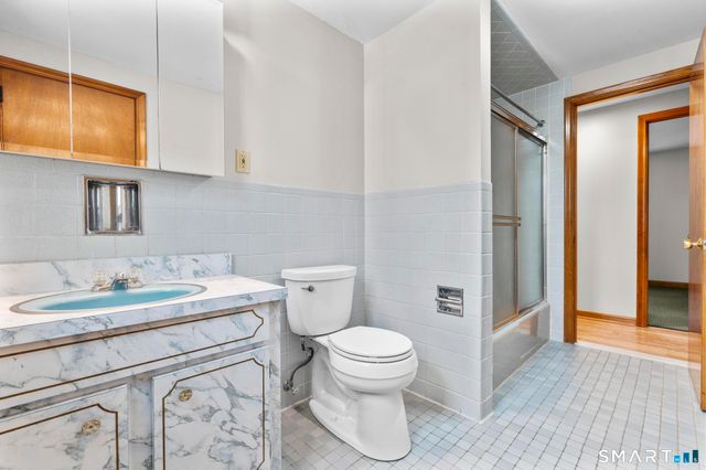 282 Hillcrest Avenue, Newington, CT 06111