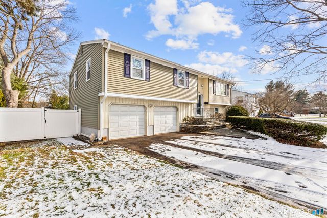 282 Hillcrest Avenue, Newington, CT 06111