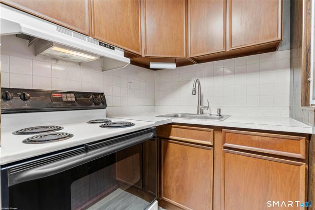 282 Hillcrest Avenue, Newington, CT 06111