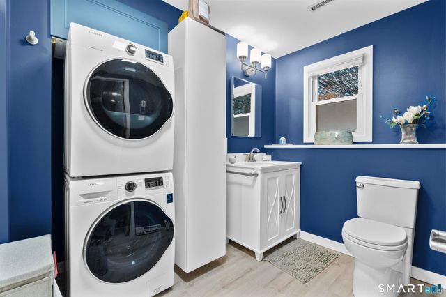 282 Hillcrest Avenue, Newington, CT 06111