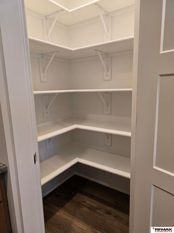 5821 S 94th Street, Lincoln, NE 68526