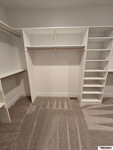 5821 S 94th Street, Lincoln, NE 68526