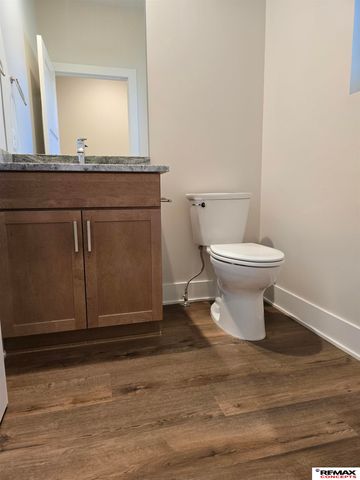 5821 S 94th Street, Lincoln, NE 68526