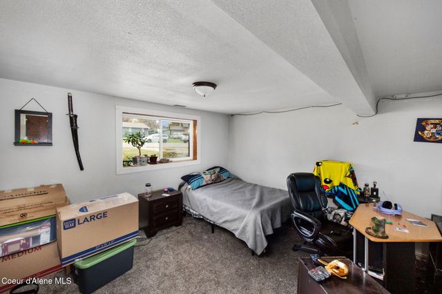 314 E Jensen Dr, Hayden, ID 83835