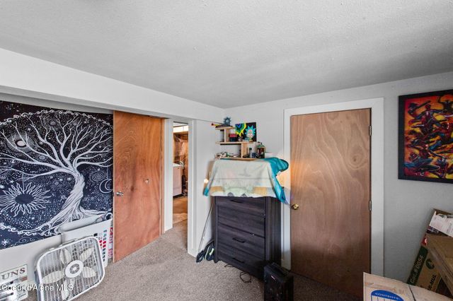 314 E Jensen Dr, Hayden, ID 83835