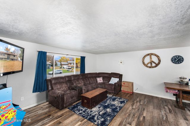 314 E Jensen Dr, Hayden, ID 83835