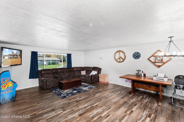 314 E Jensen Dr, Hayden, ID 83835