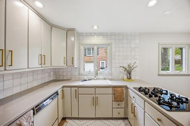 4407 E 108th Street, Kansas City, MO 64137