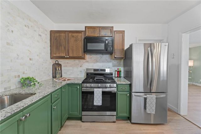 871 Springvalley Drive, Forest Park, GA 30297