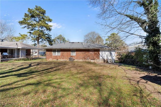 871 Springvalley Drive, Forest Park, GA 30297