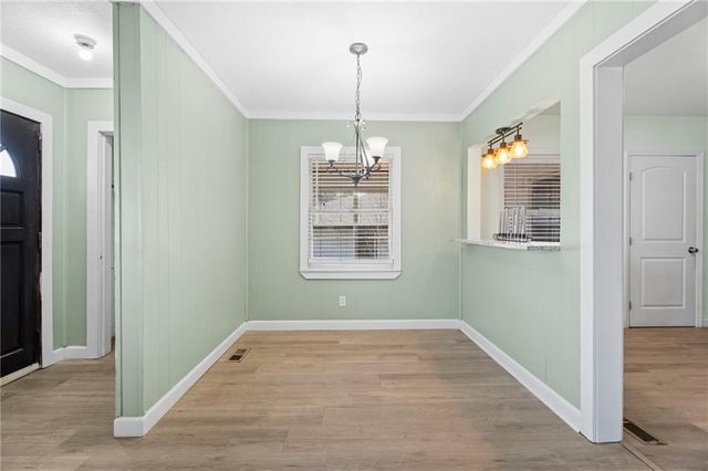 871 Springvalley Drive, Forest Park, GA 30297