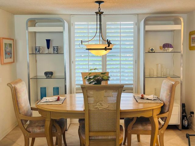 1 HARBOURSIDE Drive 1204, Delray Beach, FL 33483