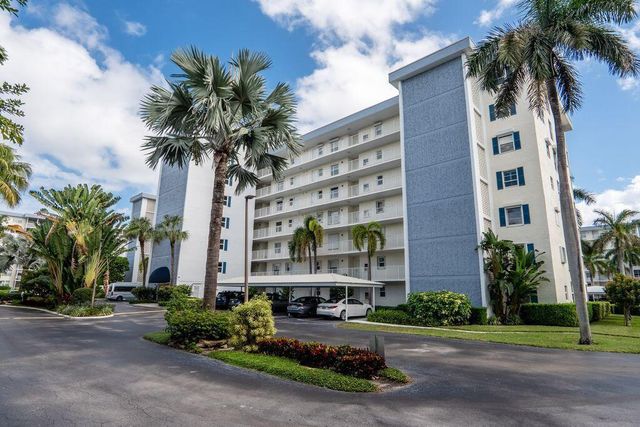 1 HARBOURSIDE Drive 1204, Delray Beach, FL 33483
