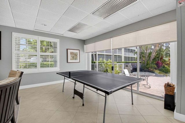 1 HARBOURSIDE Drive 1204, Delray Beach, FL 33483