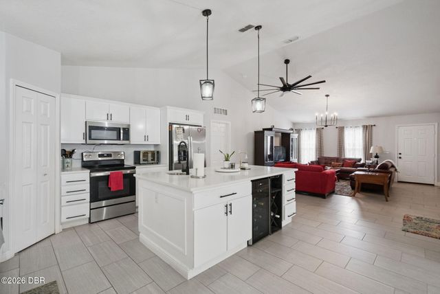 523 Gaspar Avenue, Deltona, FL 32725