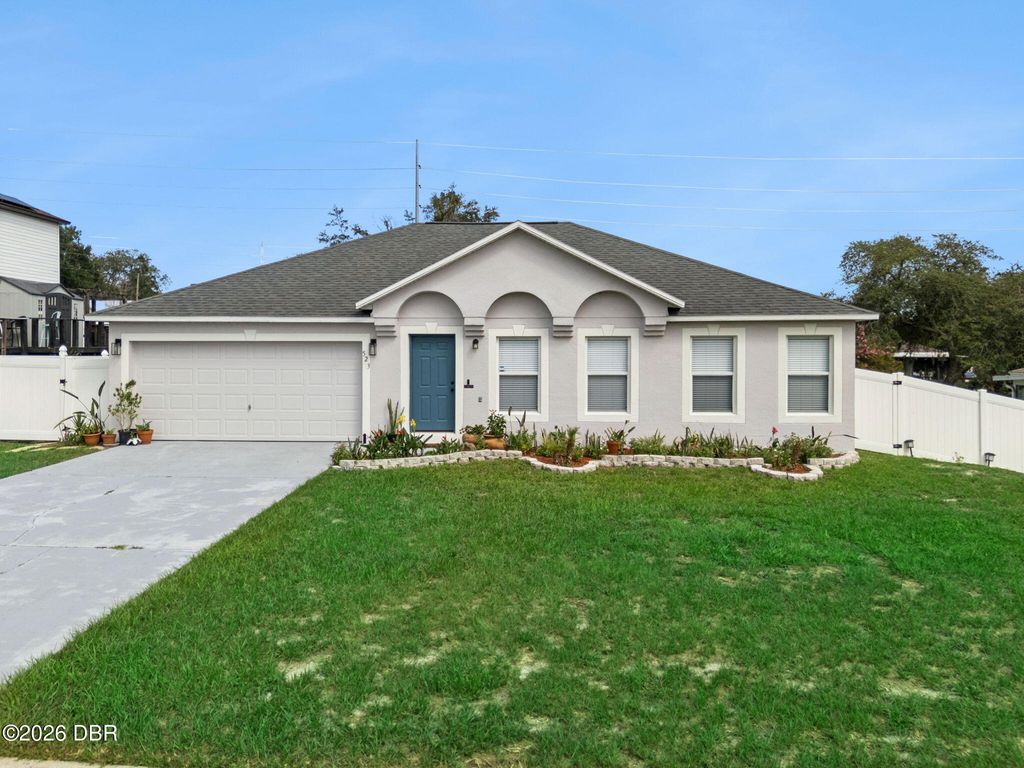523 Gaspar Avenue, Deltona, FL 32725