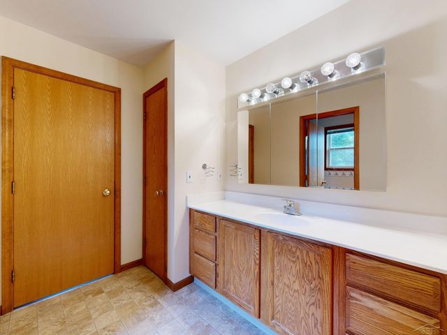 3227 Setting Sun Boulevard, Saginaw, MI 48603