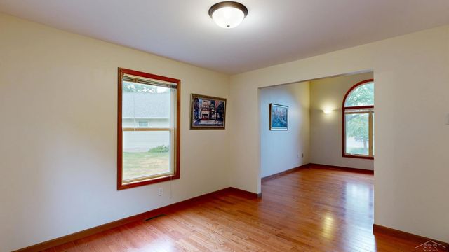 3227 Setting Sun Boulevard, Saginaw, MI 48603