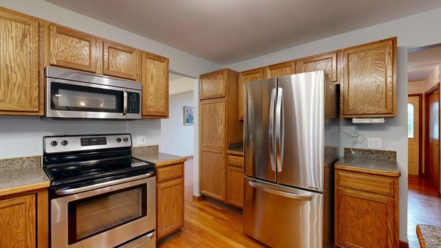 3227 Setting Sun Boulevard, Saginaw, MI 48603