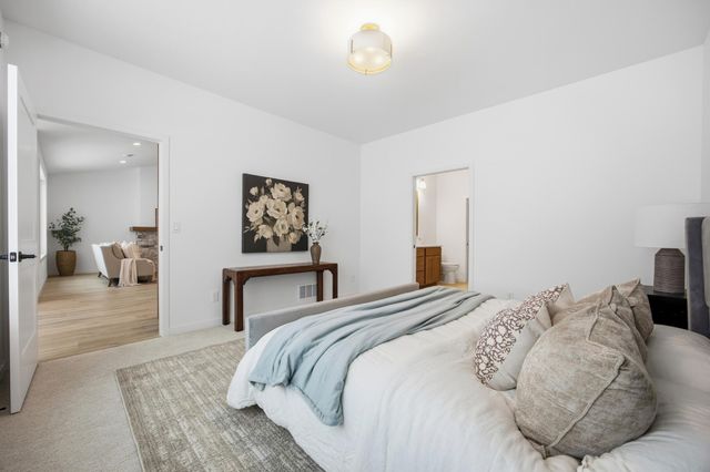 4769 32nd Street S, Fargo, ND 58104