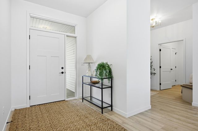 4769 32nd Street S, Fargo, ND 58104