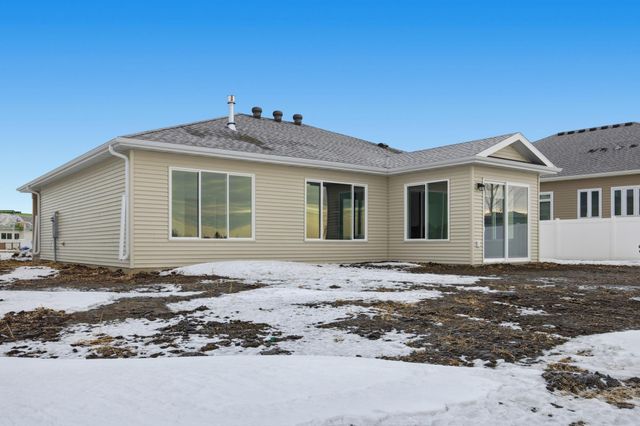 4769 32nd Street S, Fargo, ND 58104