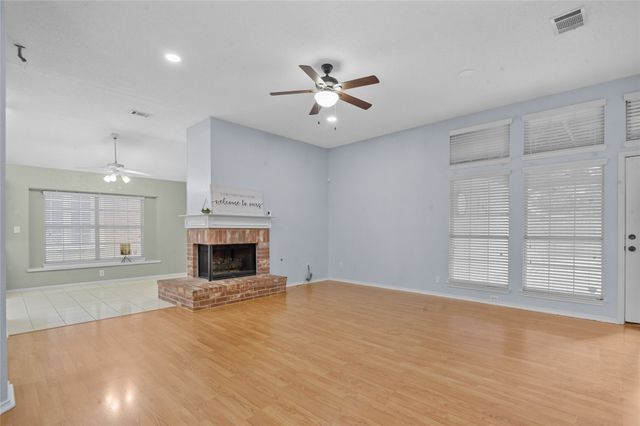 2726 Crosslands Drive, Garland, TX 75040