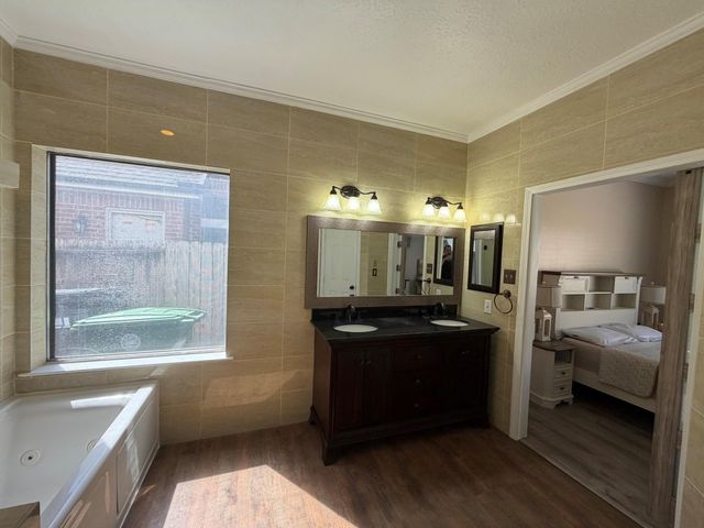 14610 Cobre Valley Drive, Houston, TX 77062