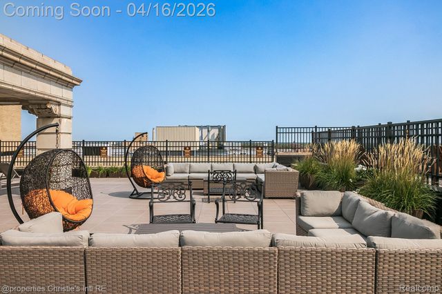 15 E Kirby Street 420, Detroit, MI 48202